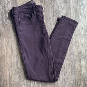 American Eagle dark plum size 2 jegging